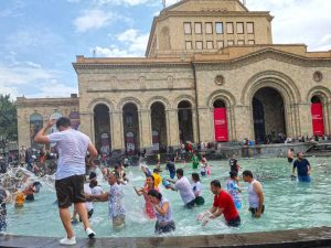 میدان جمهوری ارمنستان