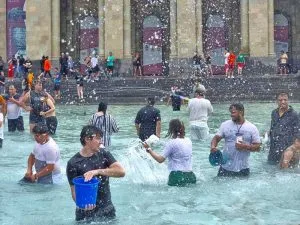 جشن آب ارمنستان ؛ تلفیقی از تاریخ، فرهنگ و شادی 4 جشن آب