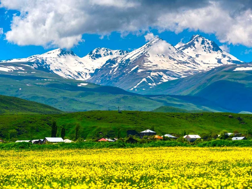 صعود به آراگاتس؛ راهنمای کامل مسیر، قلهها و شرایط صعود 1 صعود به آراگاتس