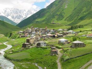 ترکینگ مستیا به اوشگولی؛ راهنمای کامل پیمایش در سوانتی گرجستان 8 مستیا به اشگولی