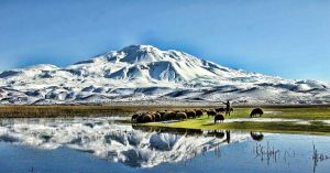 قله سبحان دریاچه وان