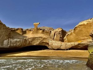غار آبی