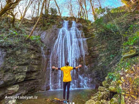 آبشار دهجان؛ نگین پنهان جنگلهای هیرکانی لنگرود 1 آبشار دهجان